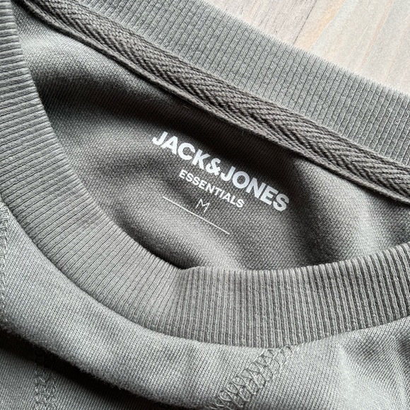 Jack and Jones crew neck. - Picture 3 of 3